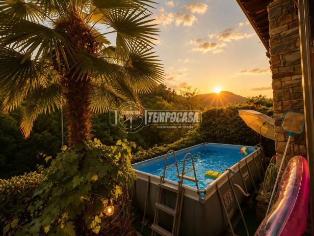 Villetta a schiera in vendita di 135 m² in Via Crognole, 3