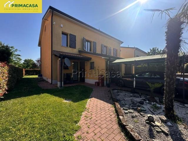 Villetta a schiera in vendita di 135 m² in Via A. Manzoni