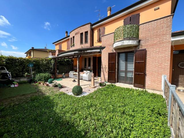 Villetta a schiera in vendita di 135 m² in Via A. Nora