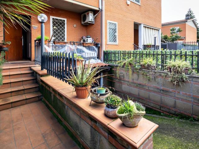 Villetta a schiera in vendita di 135 m² in Via Annie Vivanti