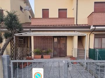 Villetta a schiera in vendita di 135 m² in Via Giovanni Falcone
