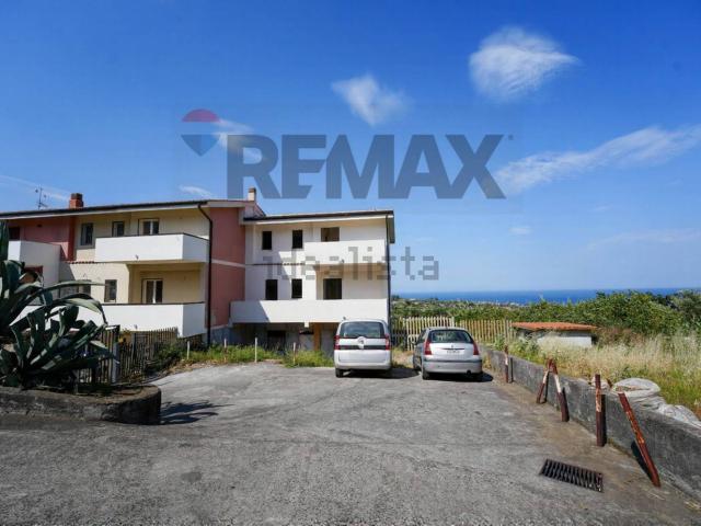 Villetta a schiera in vendita di 135 m² in Via Vampolieri, 10