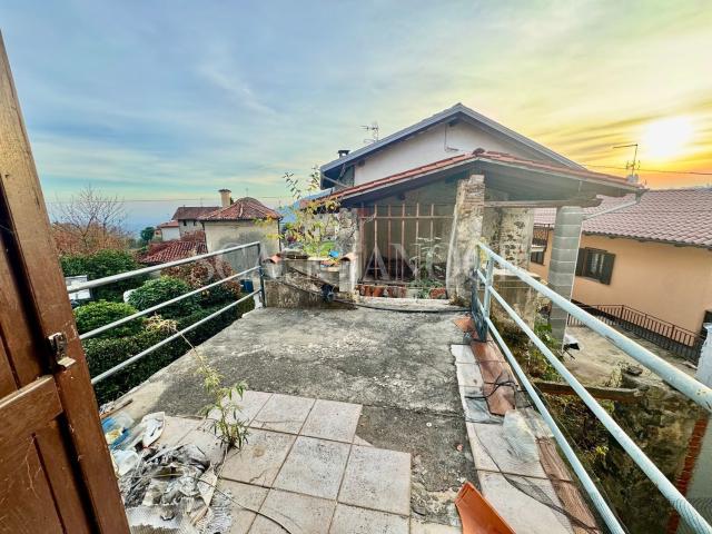 Villetta a schiera in vendita di 135 m² in Frazione Oretto, 21