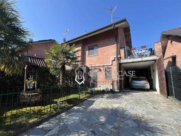 Villetta a schiera in vendita di 135 m² in Strada del Valasso, 10