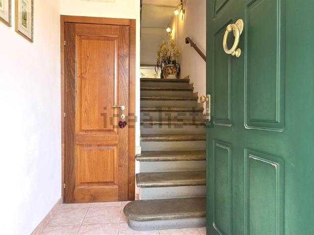 Villetta a schiera in vendita di 136 m² in Via Jacopo Arrosti, 40