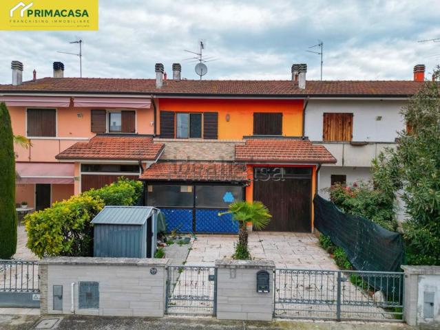 Villetta a schiera in vendita di 136 m² in Via Luigi Furga