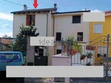 Villetta a schiera in vendita di 136 m² in Via Savoia, 22