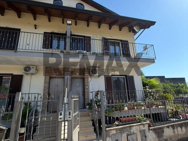 Villetta a schiera in vendita di 137 m² in Via Carangi, 6