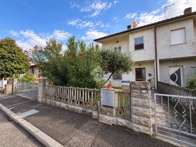 Villetta a schiera in vendita di 137 m² in Via Servidei, 10