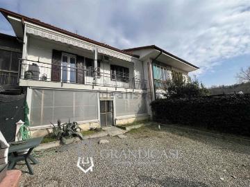 Villetta a schiera in vendita di 138 m² in Via Asti, 10