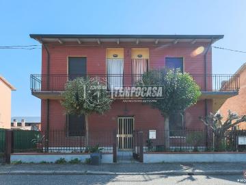 Villetta a schiera in vendita di 138 m² in Via della Ferrovia