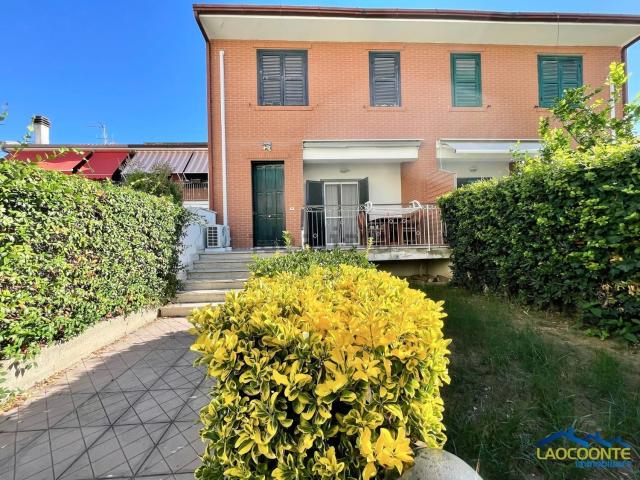 Villetta a schiera in vendita di 140 m² in Via Cardi, 3