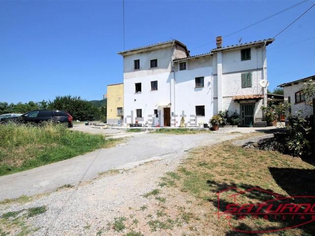 Villetta a schiera in vendita di 140 m² in Via Carrara, 21