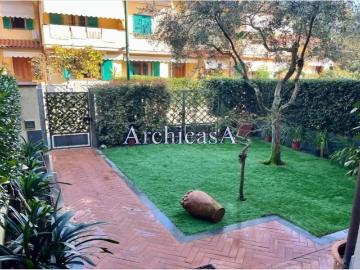 Villetta a schiera in vendita di 140 m² in Via A. Canova