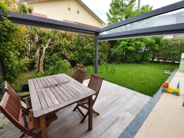 Villetta a schiera in vendita di 140 m² in Via Antonio Gramsci, 3