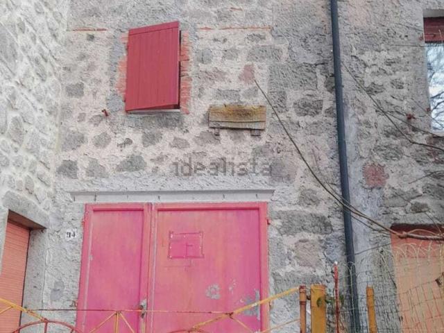 Villetta a schiera in vendita di 140 m² in Via Abbadia