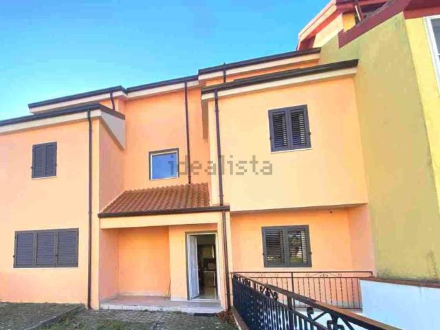 Villetta a schiera in vendita di 140 m² in Via Giotto, 7