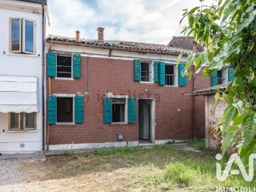 Villetta a schiera in vendita di 140 m² in Via Guglielmo Marconi, 32