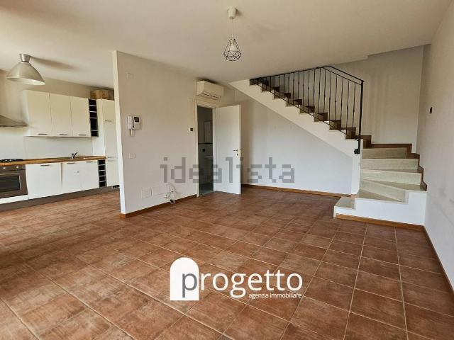 Villetta a schiera in vendita di 140 m² in Via delle Camelie, 3