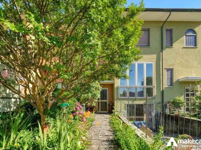 Villetta a schiera in vendita di 140 m² in Via F.Lli Cervi, 18