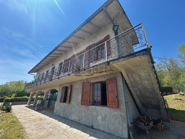 Villetta a schiera in vendita di 140 m² in Via Fagno