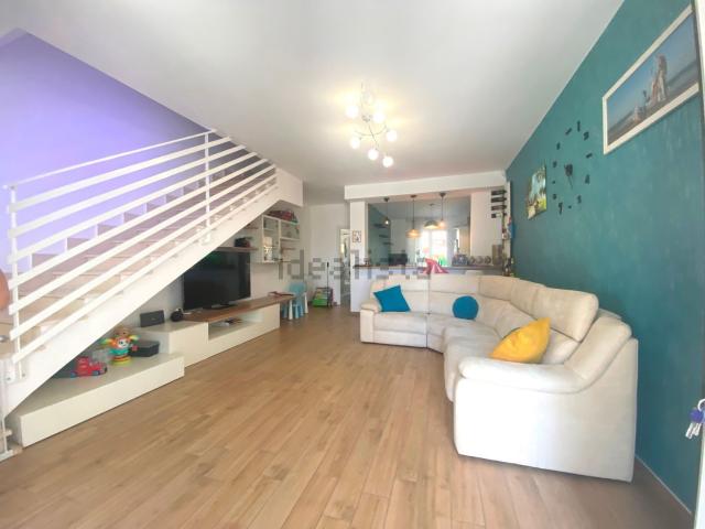 Villetta a schiera in vendita di 140 m² in Via Marano Equo, 22