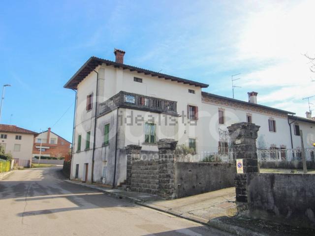 Villetta a schiera in vendita di 140 m² in Via Papa Giovanni XXIII, 39