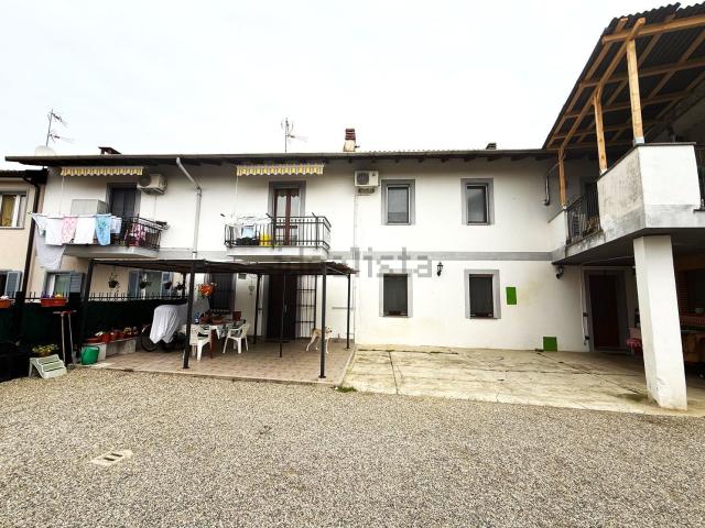 Villetta a schiera in vendita di 140 m² in Via Pasqualina, 37