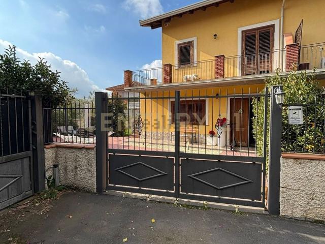 Villetta a schiera in vendita di 140 m² in Via Veneto, 11