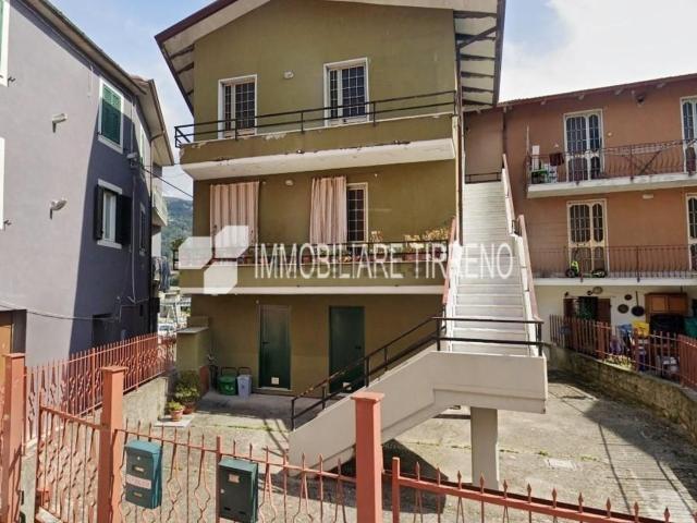 Villetta a schiera in vendita di 140 m² in Viale Eugenio Chiesa, 21