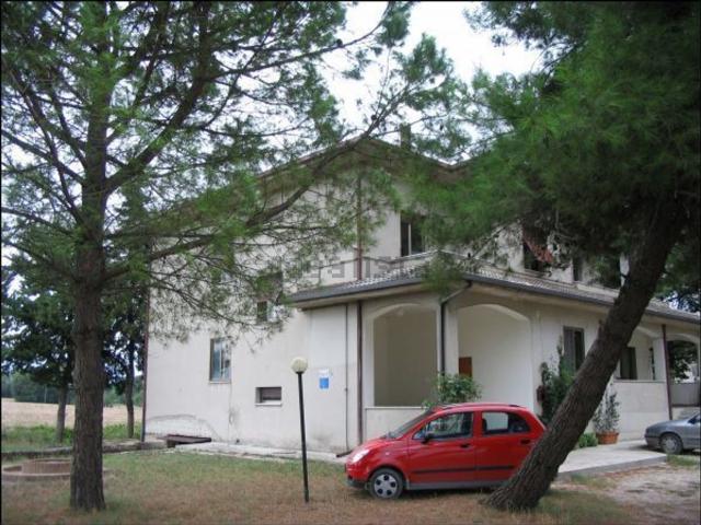 Villetta a schiera in vendita di 140 m² in Località Piane di Chienti