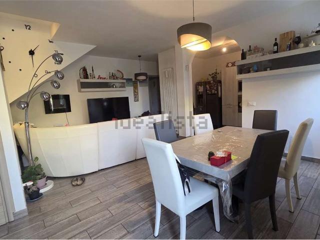 Villetta a schiera in vendita di 141 m² in Via Meucci