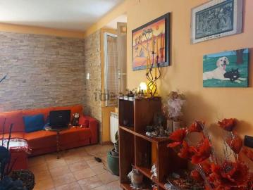 Villetta a schiera in vendita di 141 m² in Via Tavola