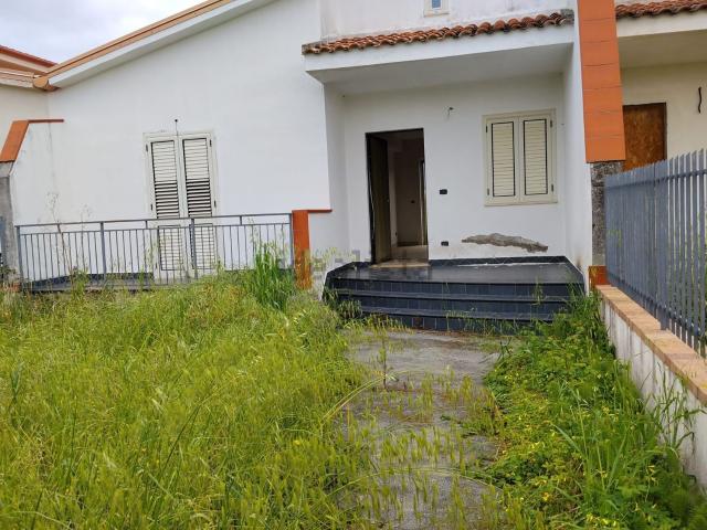 Villetta a schiera in vendita di 142 m² in Via Granata