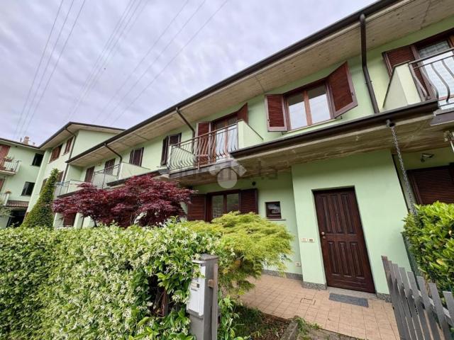 Villetta a schiera in vendita di 142 m² in Via della Repubblica, 31