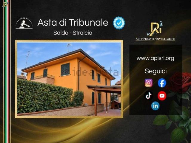 Villetta a schiera in vendita di 142 m² in Via E. Baglioni