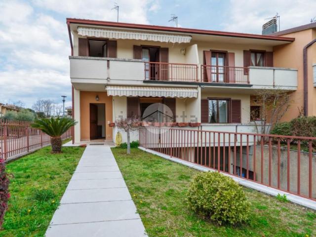 Villetta a schiera in vendita di 142 m² in Via I Maggio, 59