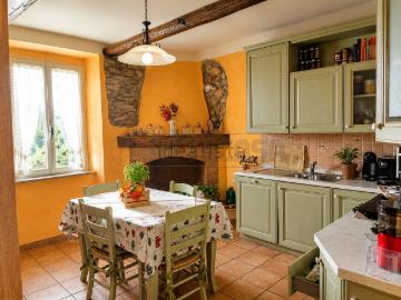 Villetta a schiera in vendita di 142 m² in Via Petroniano, 60