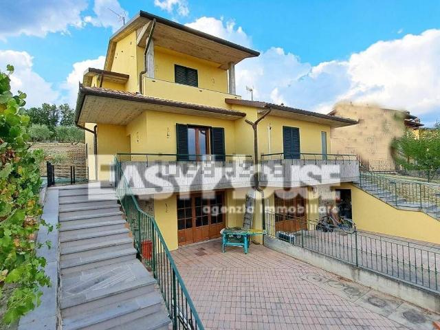 Villetta a schiera in vendita di 142 m² in Via Pietro Calamandrei
