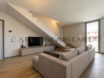 Villetta a schiera in vendita di 142 m² in Via Rizzieri Serato