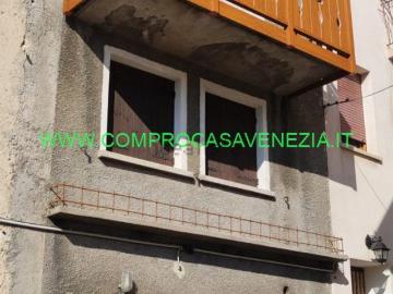 Villetta a schiera in vendita di 144 m² in Via Cal dei Viaz