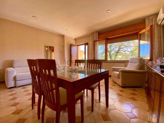 Villetta a schiera in vendita di 144 m² in Via Lestra di Capogrosso