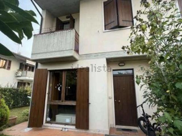 Villetta a schiera in vendita di 144 m² in Via San Caterina da Siena, 6