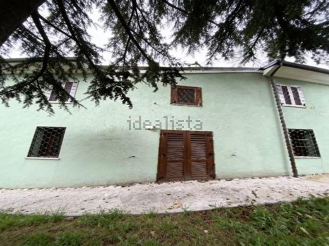 Villetta a schiera in vendita di 144 m² in Via X Martiri, 241
