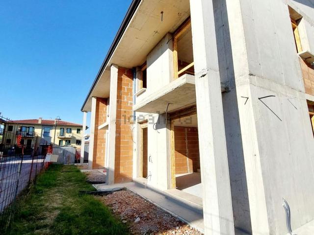 Villetta a schiera in vendita di 145 m²