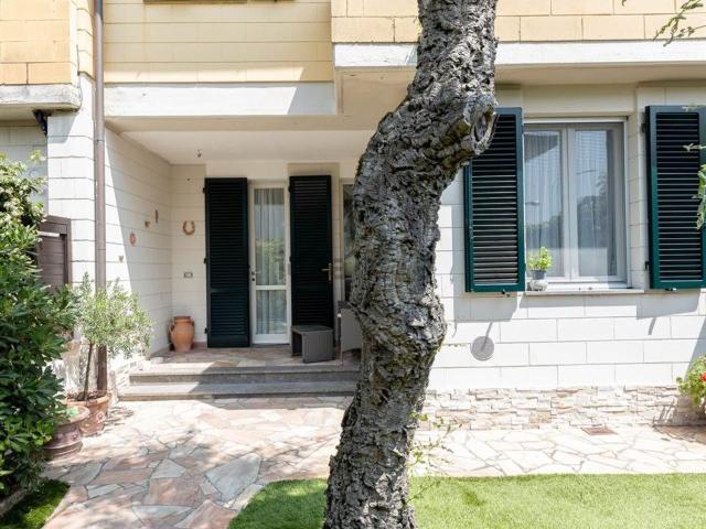 Villetta a schiera in vendita di 145 m² in Via Alessandro Volta