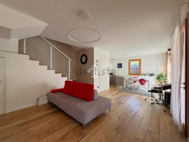 Villetta a schiera in vendita di 145 m² in Via Arrigoni, 1