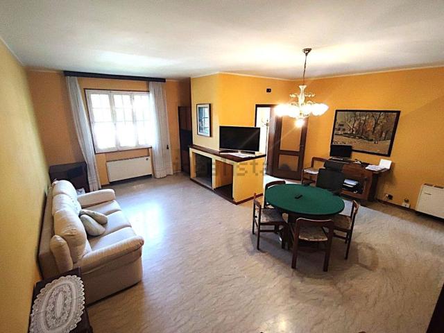 Villetta a schiera in vendita di 145 m² in Via Battaglia, 6