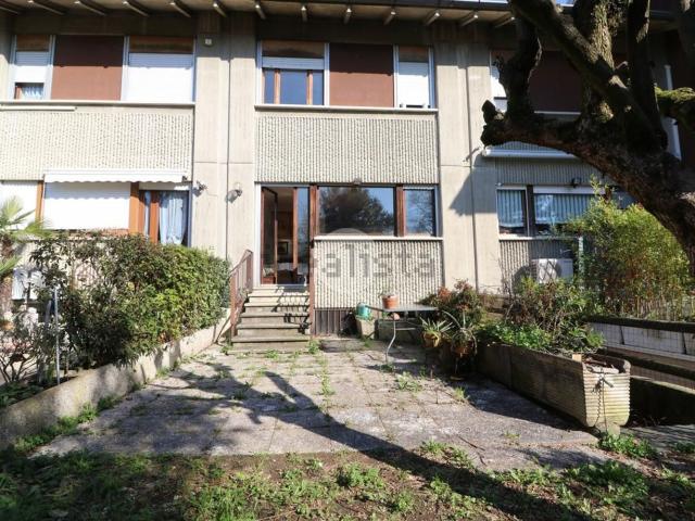 Villetta a schiera in vendita di 145 m² in Via Giovanni Verga, 5