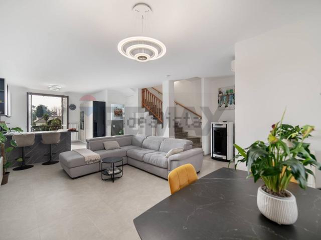 Villetta a schiera in vendita di 145 m² in Via Don G. Pozzi, 17